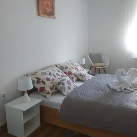 Apartment Kaptarko Apartmanhaz
