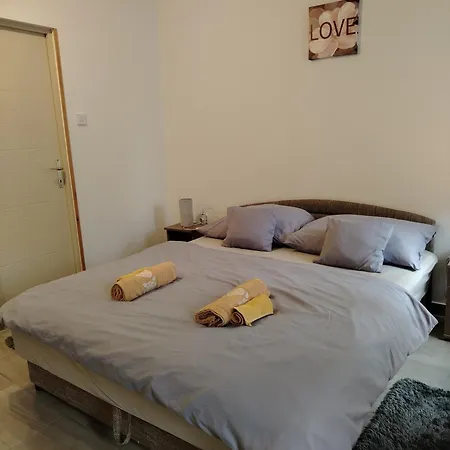 Kaptarko Apartmanhaz Lejlighed
