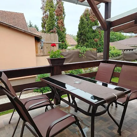 Apartment Kaptarko Apartmanhaz