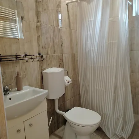 Kaptarko Apartmanhaz Lejlighed Demjén