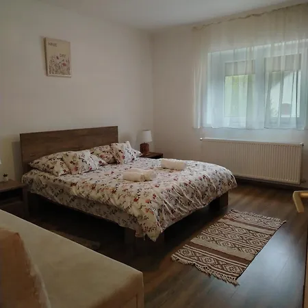 Kaptarko Apartmanhaz Lejlighed
