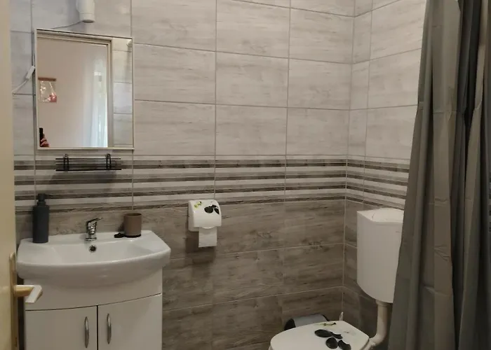 Kaptarko Apartmanhaz Lägenhet *